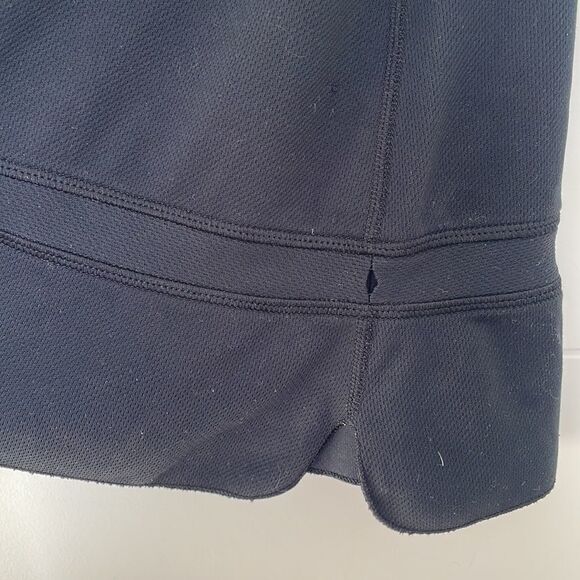 𝅺Lululemon Black Athletic Tank Top with Gold Bird Design Fits Like a Size 6 - Picture 8 of 10